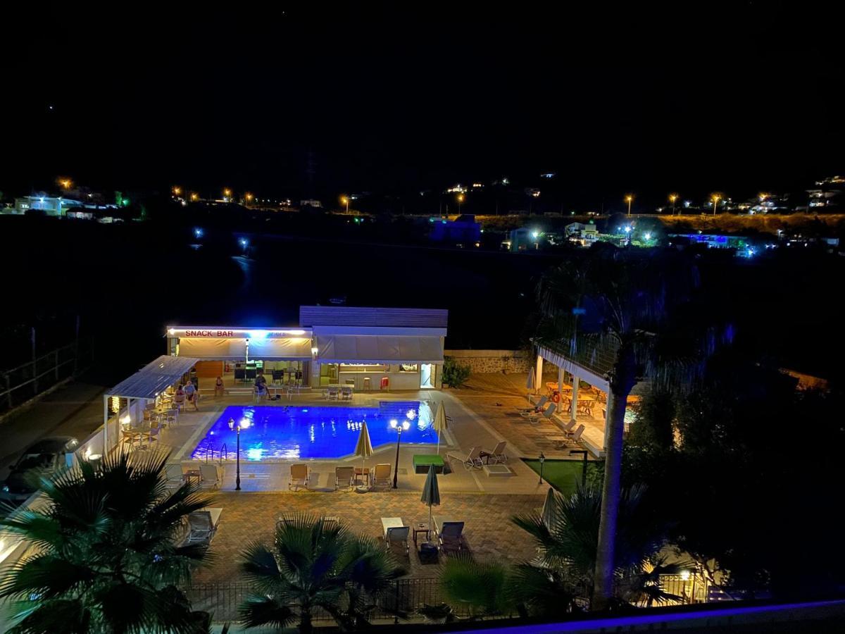 Newcastle Studios ماليا المظهر الخارجي الصورة
